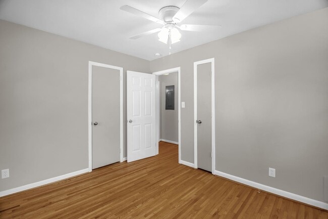 Building Photo - Cute 3 bedroom, 1 bathroom in High Point