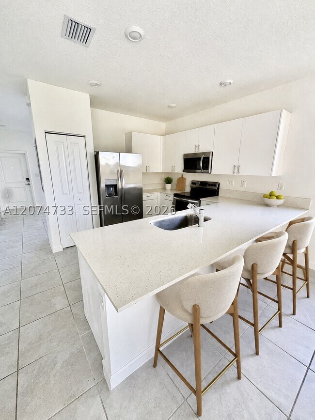 Building Photo - 13265 SW 285th St
