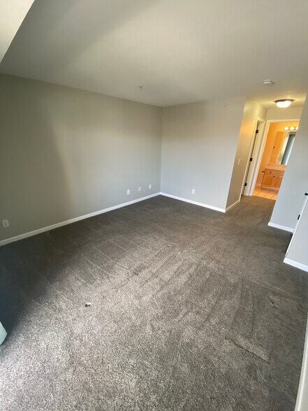 Building Photo - 12338 W Dorado Pl