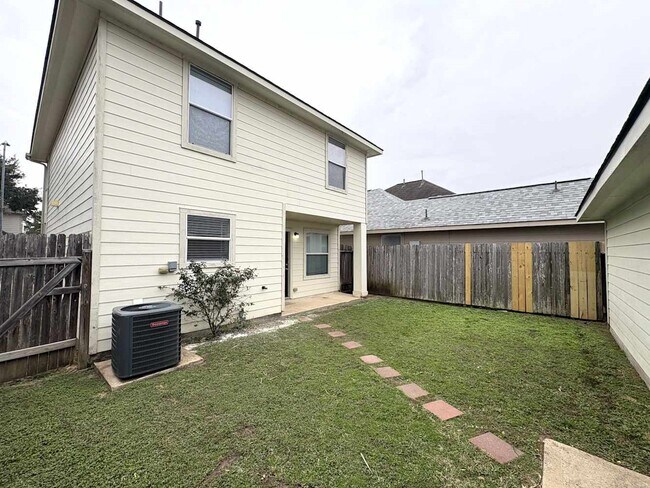 Building Photo - 6337 Mountain Pines Ln