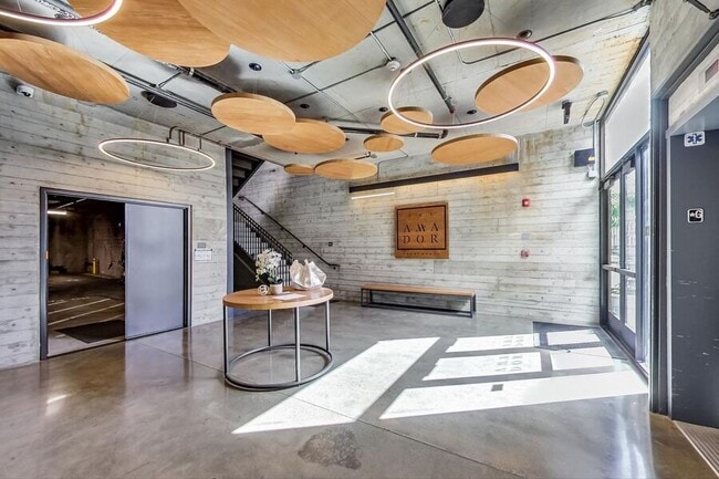 Building Photo - 4435 Piedmont Ave