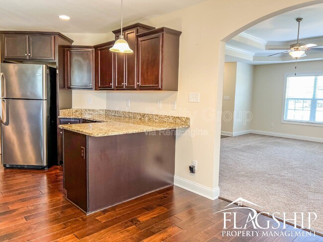 Building Photo - 118 Quail Hollow Dr