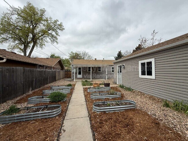 Building Photo - 4648 S Lincoln St