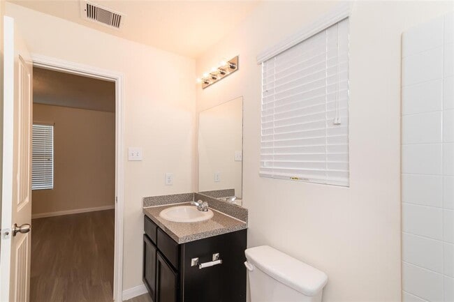 Building Photo - 5307 Rio Sabinas St