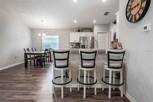 Building Photo - Gorgeous Three Bedroom in Towne Park Estates