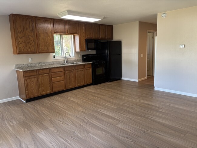 Building Photo - 2615 Alton Ln