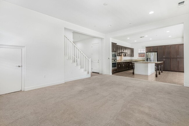 Building Photo - Charming 4BR/4BA Single-Family Home in Sou...