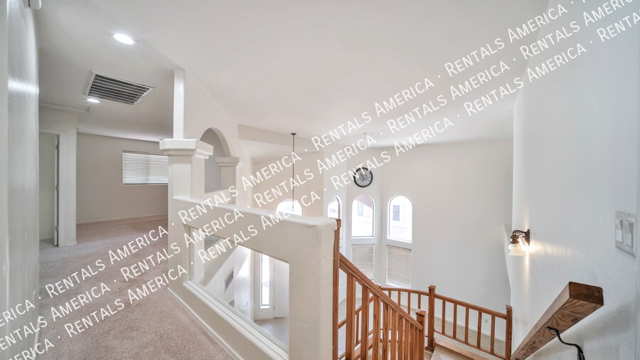 Building Photo - 15400 S Camino Agua Azul