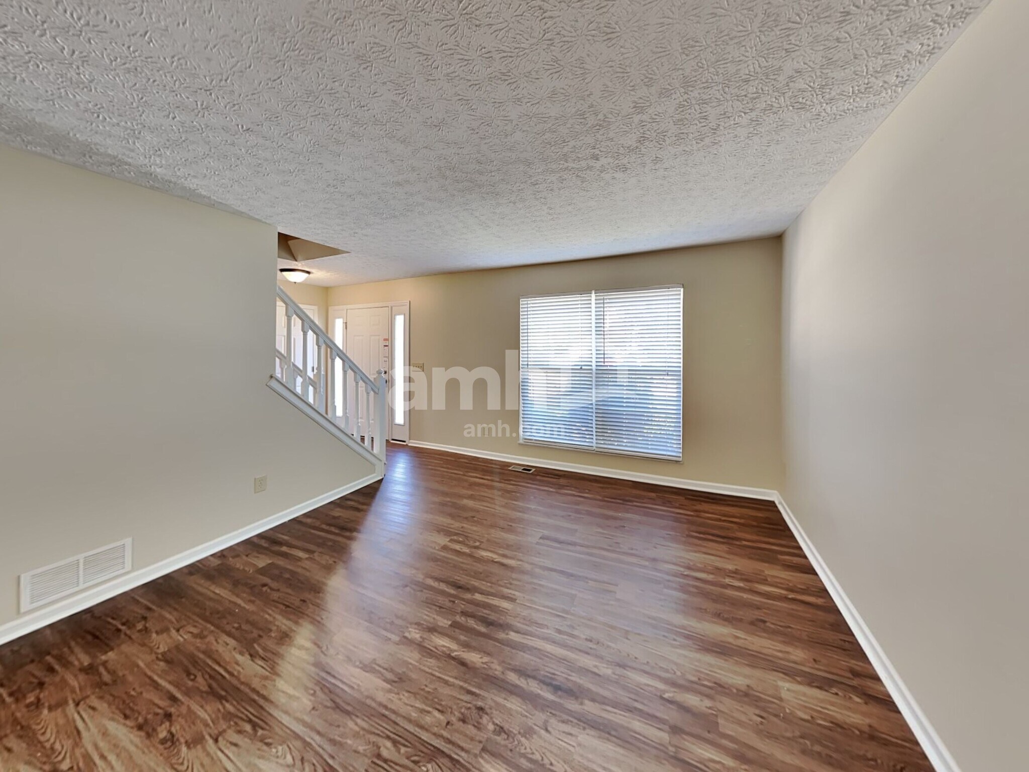 Building Photo - 1466 Cinnamon Dr