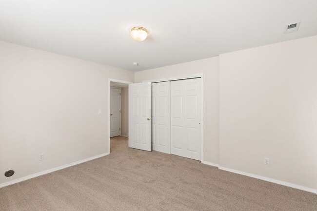 Building Photo - 5330 Roundup Dr