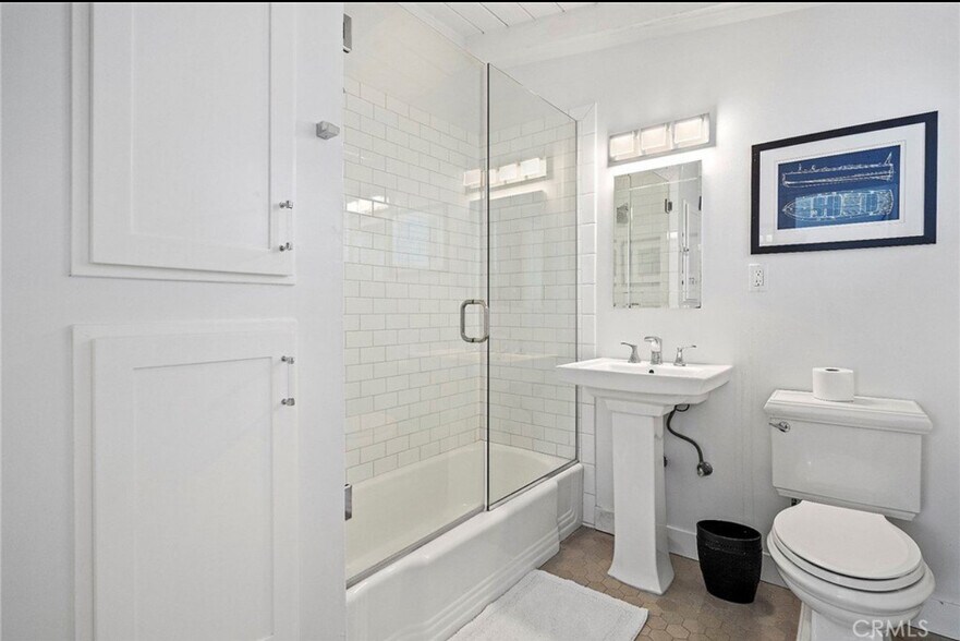 Building Photo - 200 Moonstone St