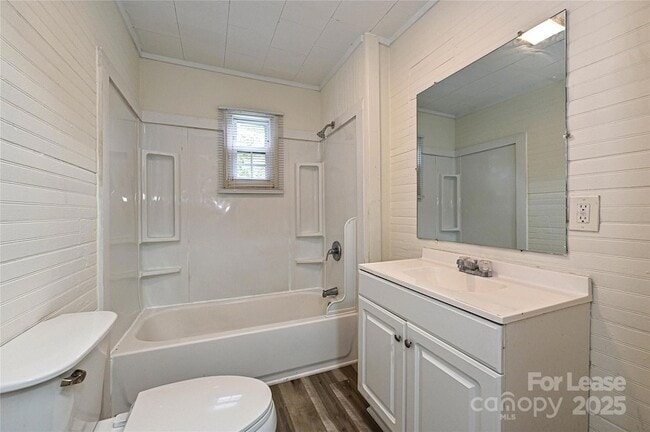 Building Photo - 3619 Little Mountain Rd