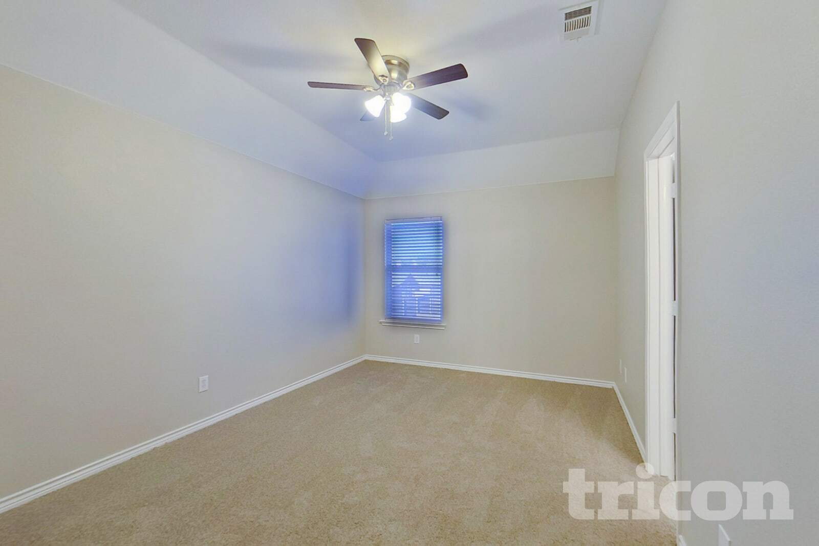 Building Photo - 1435 Red Wolf Dr