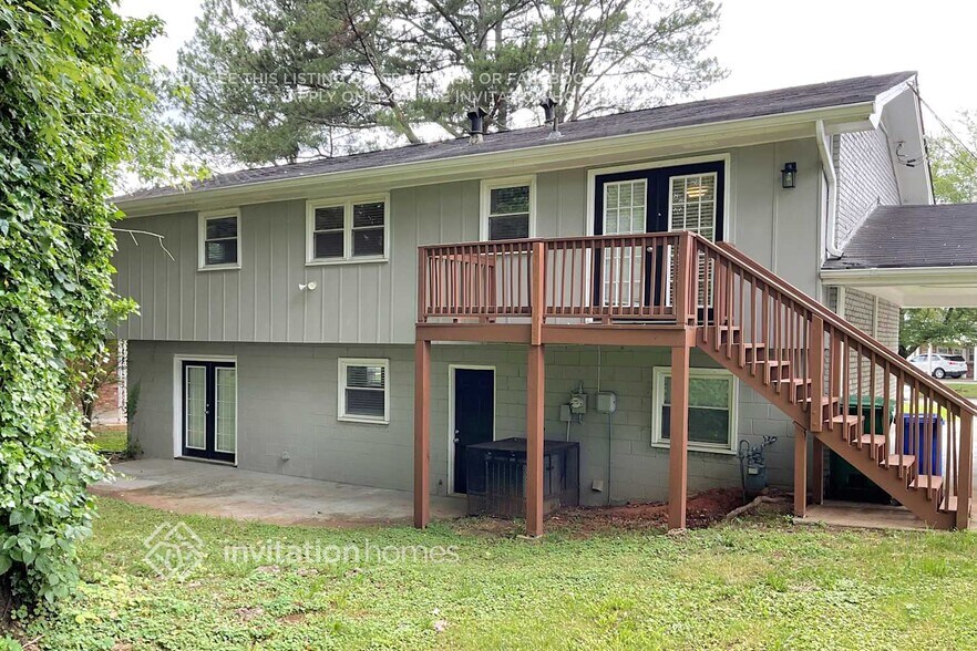 Building Photo - 1588 Hampshire Pl