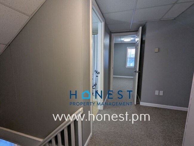 Building Photo - 83 Kennedy Memorial Dr