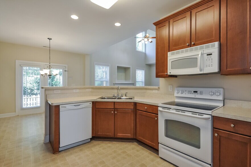 Building Photo - 1105 Steelhorse Dr