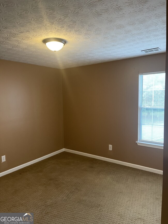 Building Photo - 6020 Kingston Wood Way