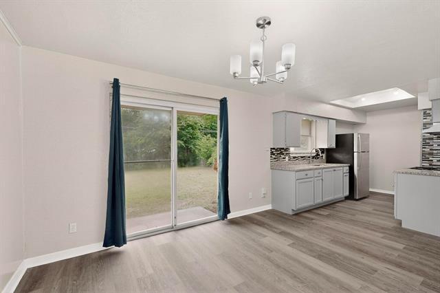 Building Photo - 524 Longridge Dr