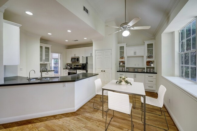 Building Photo - 3608 Timberside Cir Dr