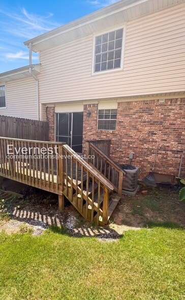 Building Photo - 2620 Southbury Cir