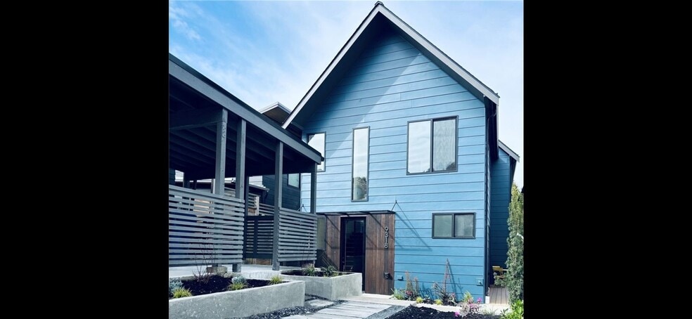 Building Photo - 9318 47th Ave SW