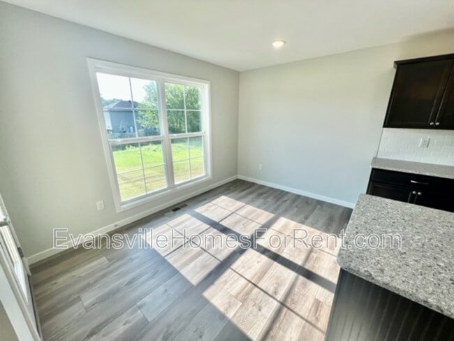 Building Photo - 12841 Halle Dr