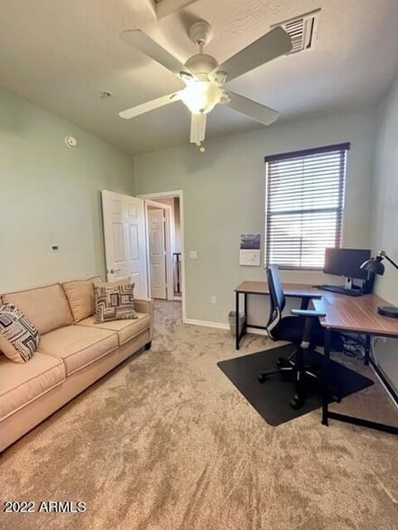 Study/bedroom 2 - 3935 E Rough Rider Rd