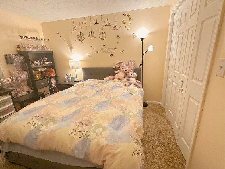 Building Photo - 1 Maude St