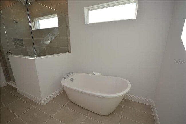 Building Photo - 5144 Firebush Dr