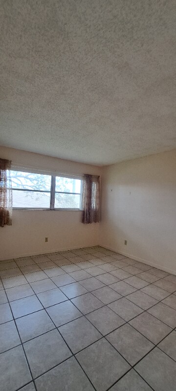 Building Photo - 1845 S Highland Ave