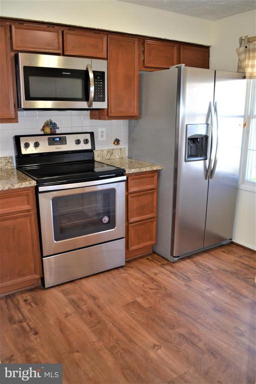 Building Photo - 8349 Windfall Rd