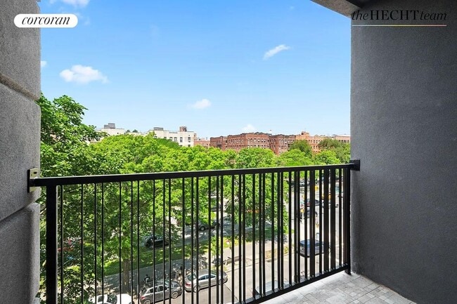 Building Photo - 265 Ocean Pkwy