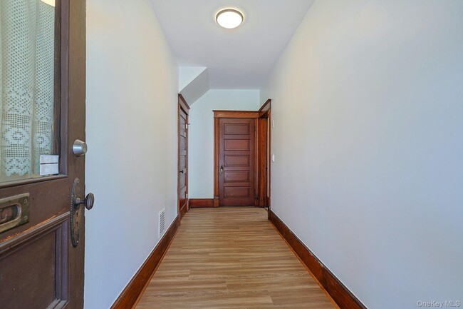 Building Photo - 34 Lagrange Ave