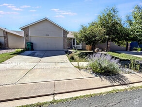 Building Photo - 4939 Chariot Dr