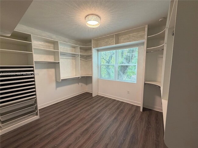 Building Photo - 2370 SW 18th Ave
