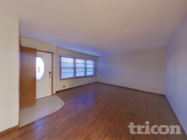 Building Photo - 3733 Hillsboro Ave N