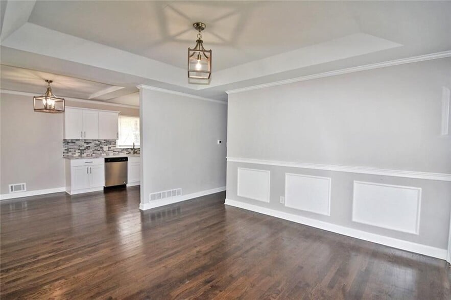 Building Photo - 86 Regency Way SE
