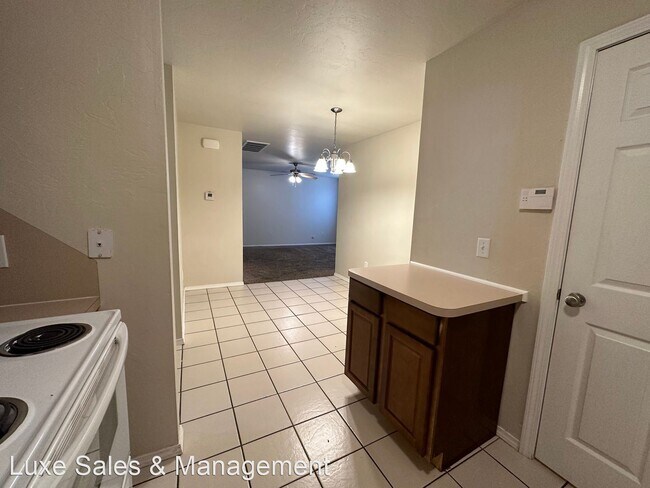 Building Photo - 3 br, 2 bath House - 1738 West Palm Place