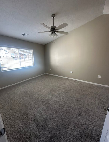 Master Bedroom - 750 Hidden Ridge Ct