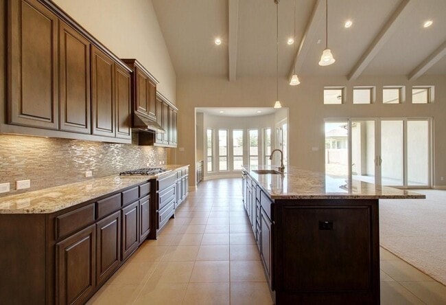 Building Photo - 200 Southern Carina Dr