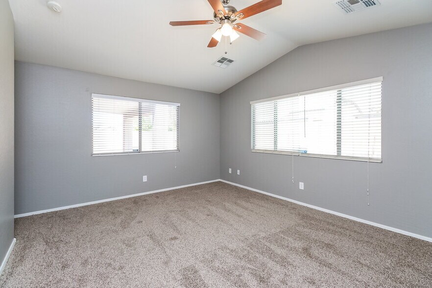 Building Photo - 9548 W Miami St