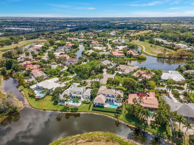 Building Photo - 2377 Golf Brook Dr