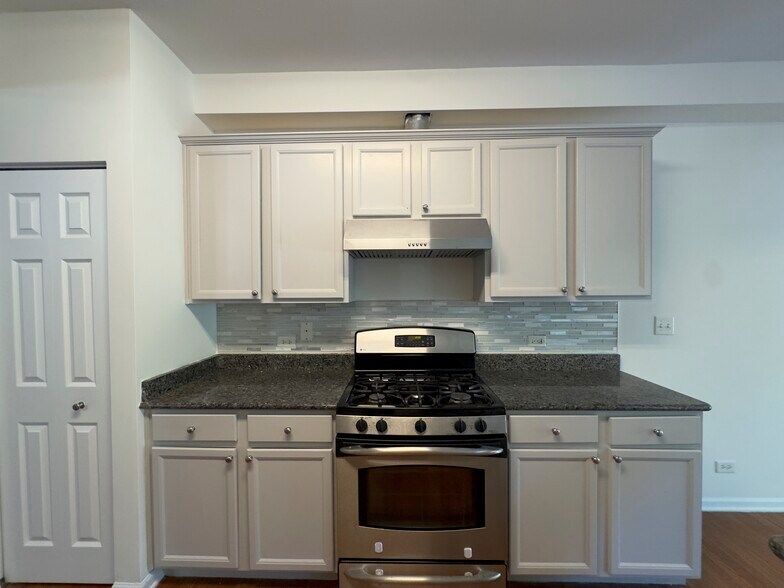 Building Photo - 364 Buckingham Ct