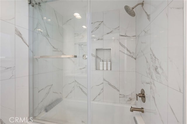 Building Photo - 1045 Gaviota Dr