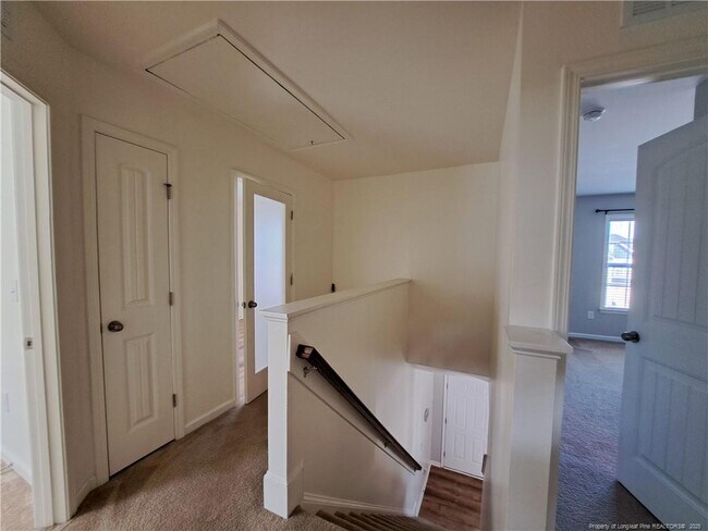 Building Photo - 162 Watchmen Ln