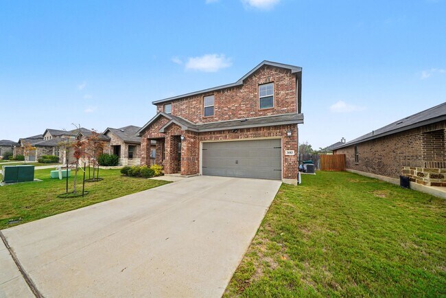 Building Photo - Stylish & Spacious 5-Bed in Prime Schertz Location! - Realtor Commission: $500