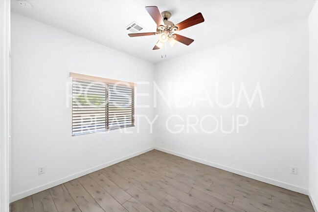 Building Photo - Gorgeous 3-bedrooms, 2-baths home in Arizo...