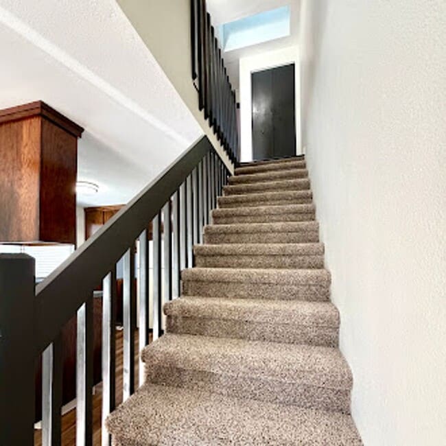 Building Photo - 4463-4463 SW Garden Home Rd