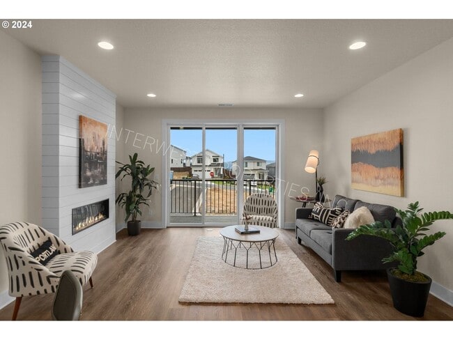 Building Photo - BEAUTIFUL NEWER CONSTRUCTION 4 BD HOME W/2 CAR GARAGE, W/D IN UNIT, AND MORE!