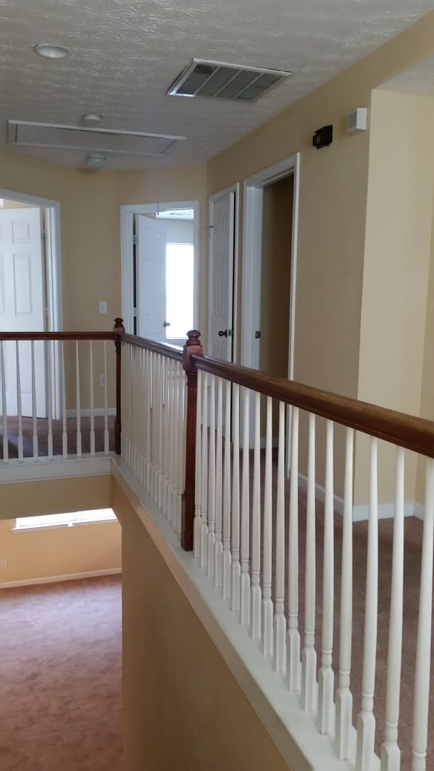 Building Photo - Swim Community - 4bd x 2 1/2bth w/2 Car Garage  (181 Bus Route) no sec 8